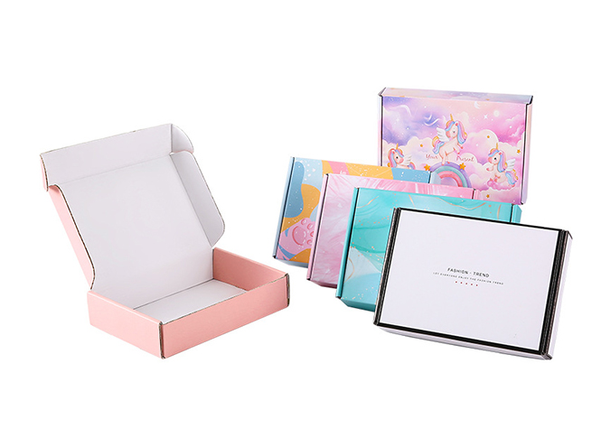 Custom Shipping & Mailer Boxes for E-commerce, Retail & Subscription Packaging